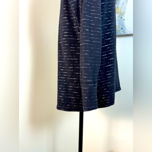 a.n.a Chic Cotton Blend Charcoal and silver Striped Long Sleeve Top size XL - Picture 3 of 8